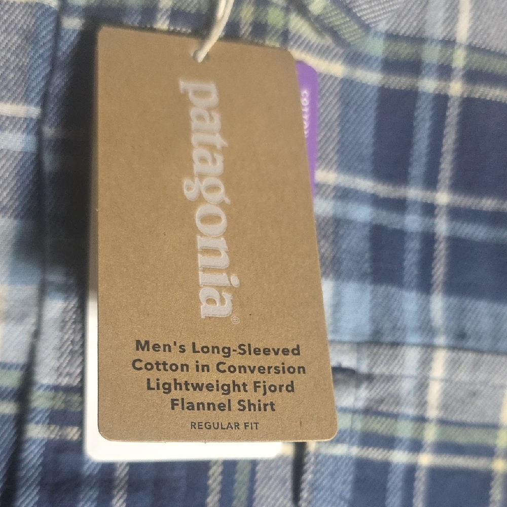 Patagonia Blue Plaid Flannel Shirt - Picture 2 of 5